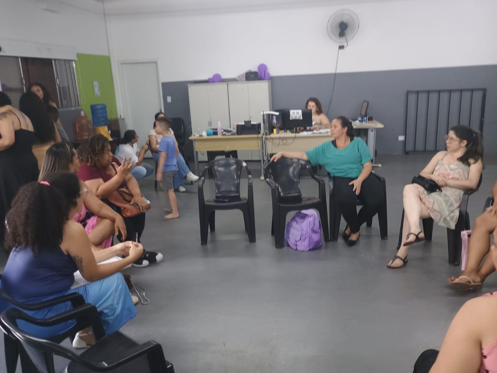 Dra. Janaina Dias em sessão de orientação previdenciária